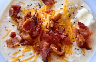 CROCK POT LOADED BAKED POTATO SOUP