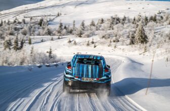 Mercedes-Benz GLC with EQ Know-how prototype drive...