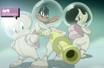 How the Looney Tunes Conquered the Huge Display sc...