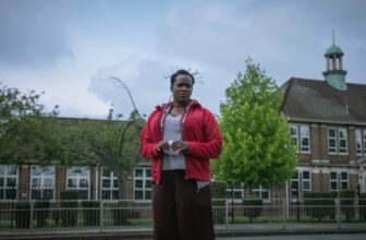 6 Horror Motion pictures to Stream on Netflix (and...