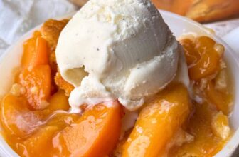 FRESH PEACH COBBLER – The Southern Woman Coo...