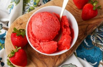 Strawberry Sorbet – Barefeet within the Kitc...