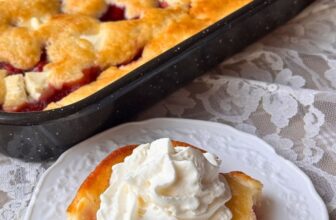 Cherry Cream Cheese Cobbler (Simple Dessert Recipe...